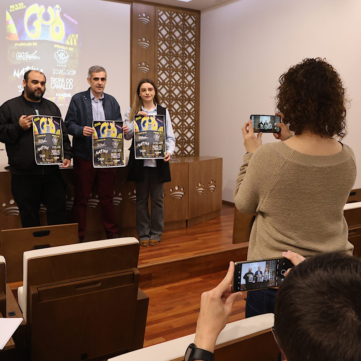 El diputado provincial de la corporación, Abel Gónzalez presenta en rueda de prensa, el Festival Guoman. 

 Fotografo. Santiago Rodriguez Casado
Gabinete de prensa de Diputación de Badajoz